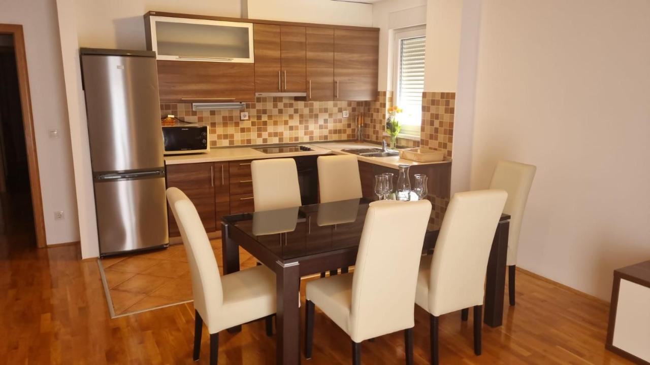 Apartment Nina Makarska Eksteriør billede